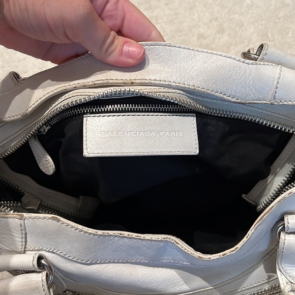 Balenciaga City Bag- up for grabs on best offer - Picture 7 of 7